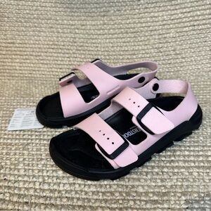 NWT Birkenstock Mogami Sandals Kids sz 34